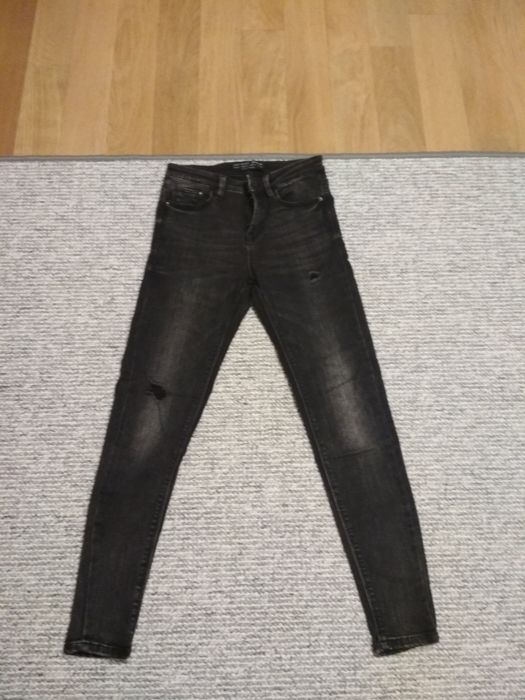 Okazja! Spodnie dżinsowe skinny czarne, rozmiar 34.
