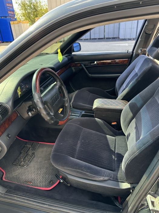 Продам Audi 100c4