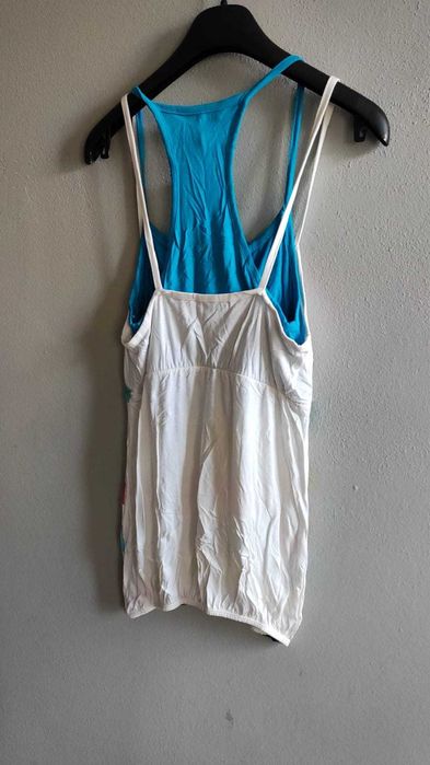 T-shirt's de mulher com etiqueta ( Recheio de loja )