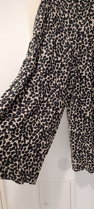 Pantalonas tamanho 36, usadas. Marca H&M
