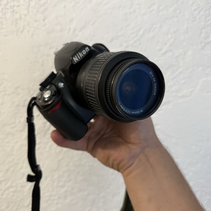 Продам Nikon D3100 + об’єктив 18–55 мм, новий акумулятор