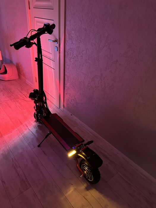 Електро самокат Tesla 30000