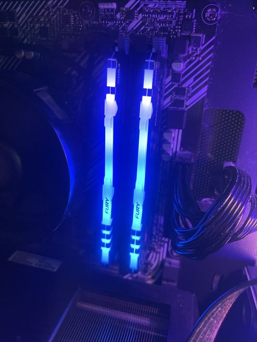 Vendo Memória Ram Kingston Fury RGB 16gb