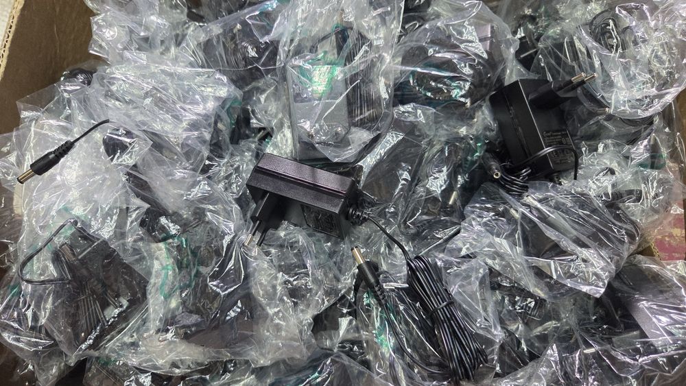 Блок живлення питания зарядка зарядное 24v/0.8a для mikrotik оригінал