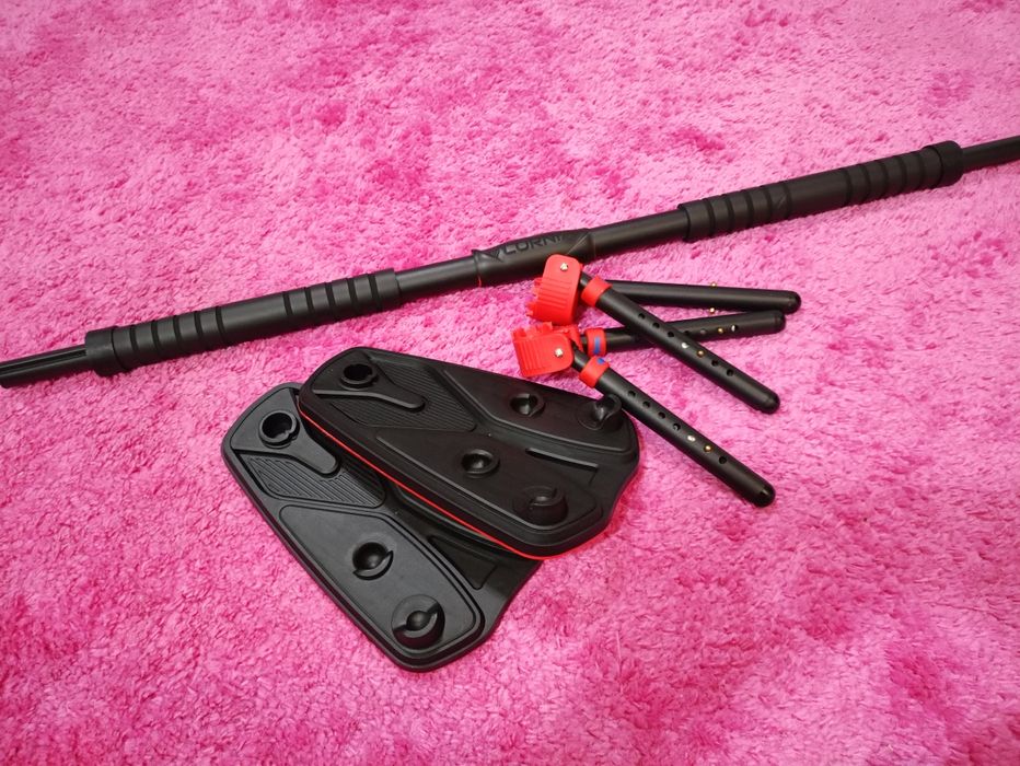 Турник раздвижной фирма cornix