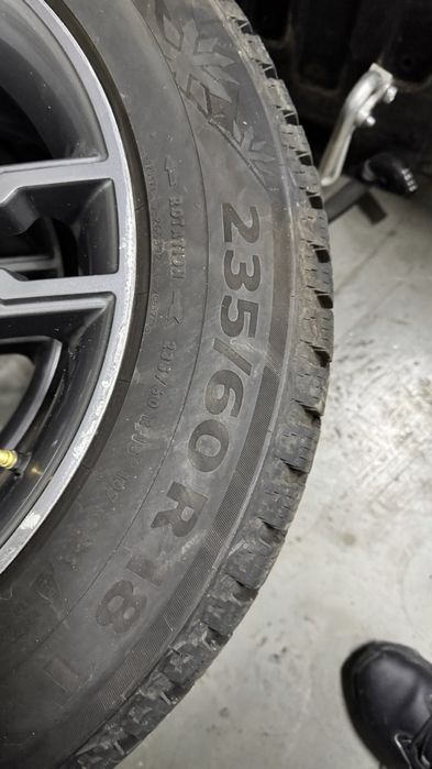 Комплект оригінальних дисків на БМВ.  235/60 5х112