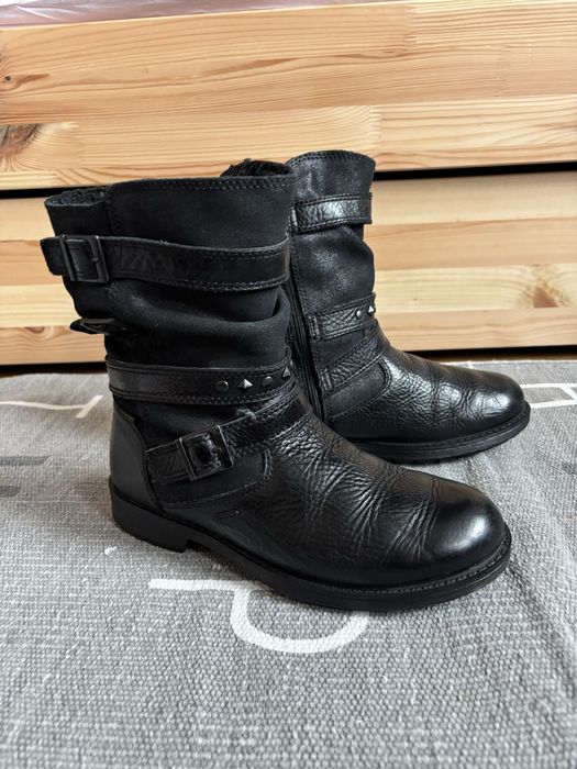 Skórzane kozaki botki z klamrami Ecco 37