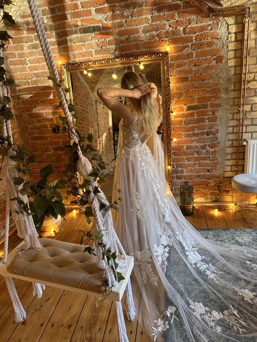 Suknia Ślubna Madi Lane Bridal