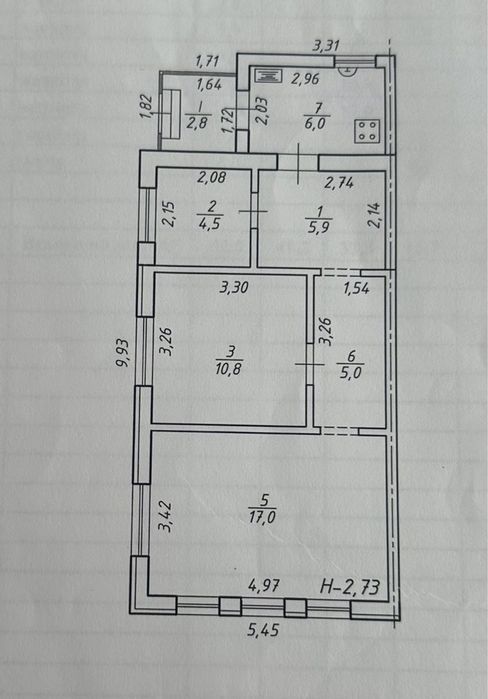 Продаж окремоі половинки будинку  з окремим заіздом .