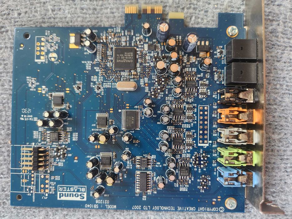 Звуковая карта PCI-e Creative X-Fi Titanium DSP 7.1 оптовыход оптовход SB0880 премиум