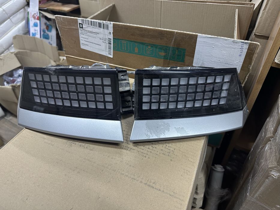 HYUNDAI IONIQ 5 крепления заднего бампера и катафоты поворотники