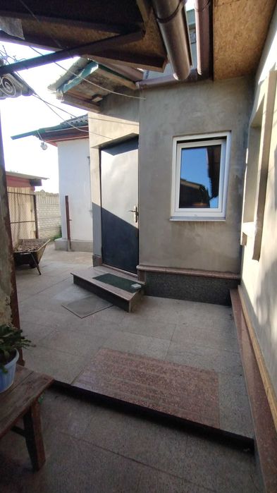 Продаж будинку, вул.Коцюбинського, поруч центр, газ, світло, груба.