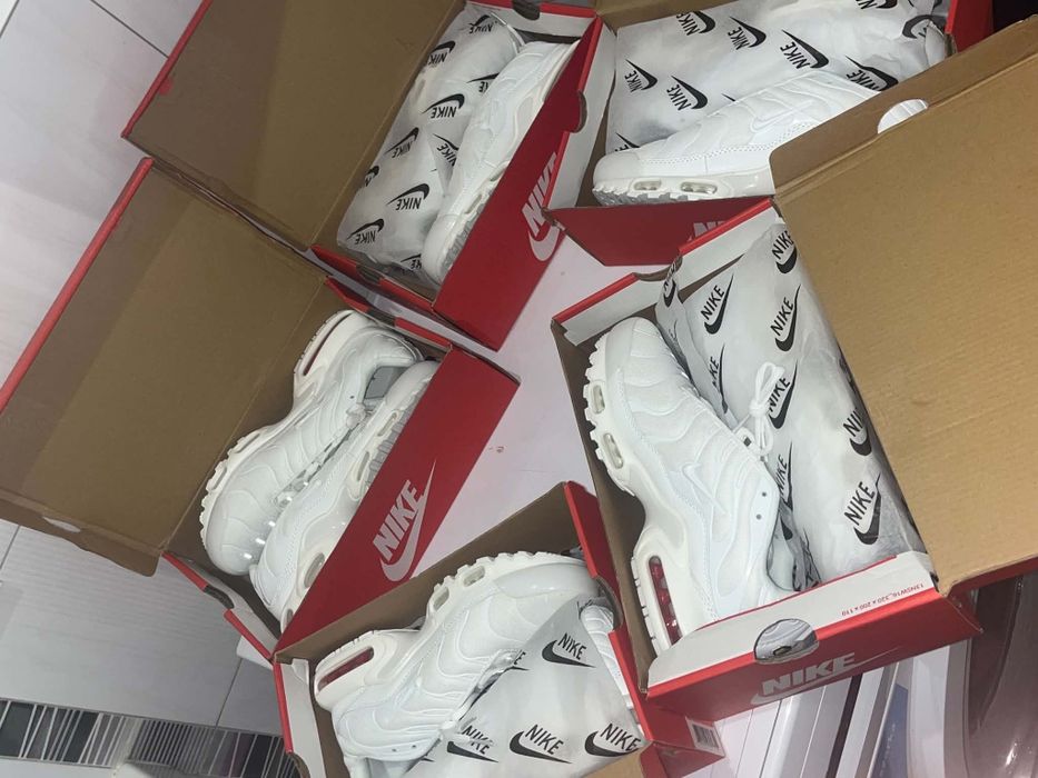 Nike TN biale rozmiar 42