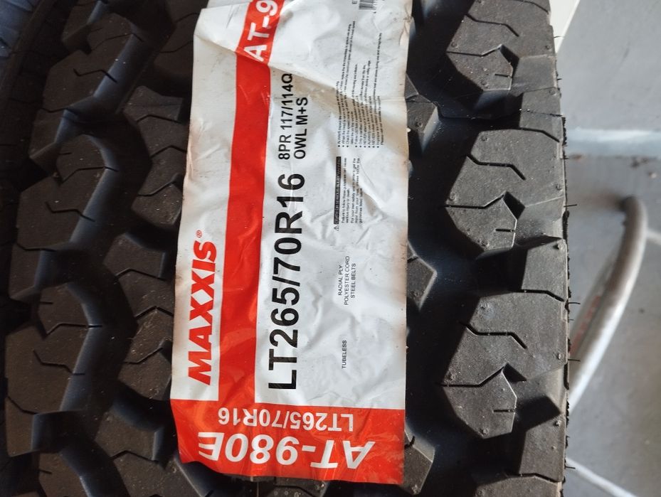 Pneus Maxxis varios