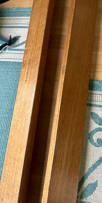 Cama de solteiro de cerejeira