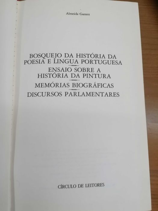 Lote de livros de Almeida Garret e Camilo Castelo Branco