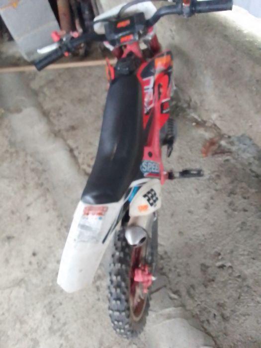 Продам мотоцикл дитячий 50 кубковий на бензині