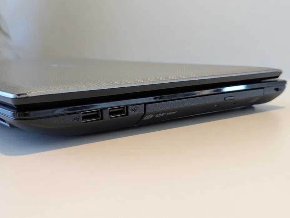 Portatil Acer 5741ZG