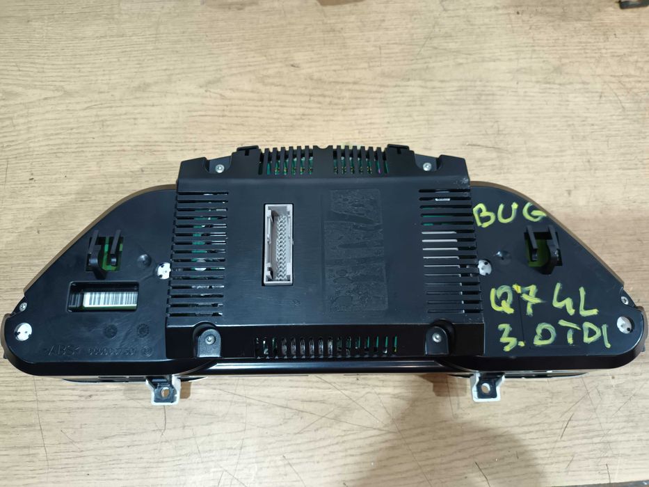 Licznik zegar prędkościomierz AUDI Q7 4L 3.0 TDI UK