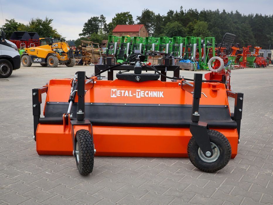 Zamiatarka Metal-Technik do traktora ciągnika kostki drogowa komunalna