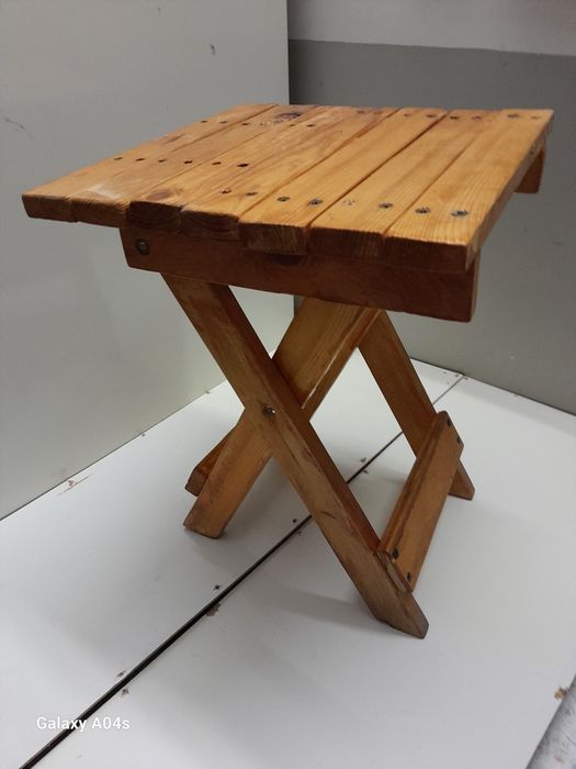 Стільчик розкладний дерев'яний