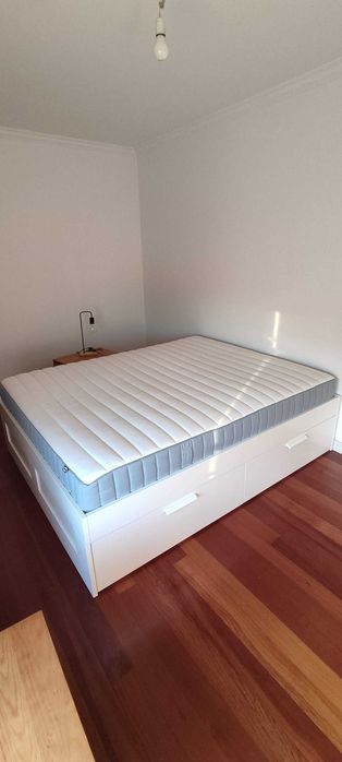 Cama IKEA BRIMNES com arrumação + colchão + estrado (140x200)