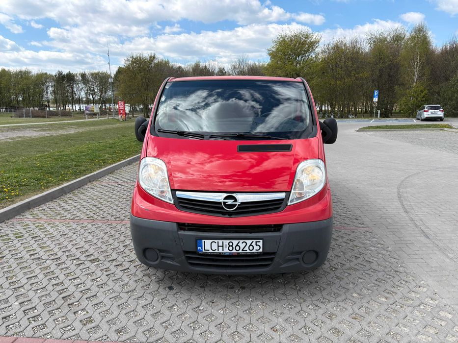 OPEL VIVARO 2.5CDTi LONG 2010r Brygadówka