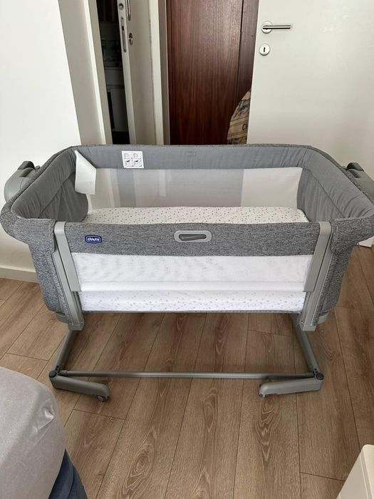 Cama lateral Chicco Next to me em ótimo estado