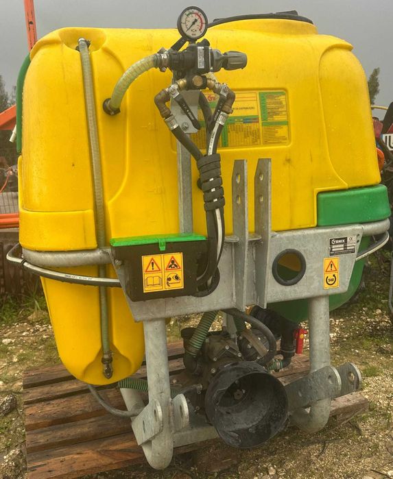 Pulverizador Tomix 400L