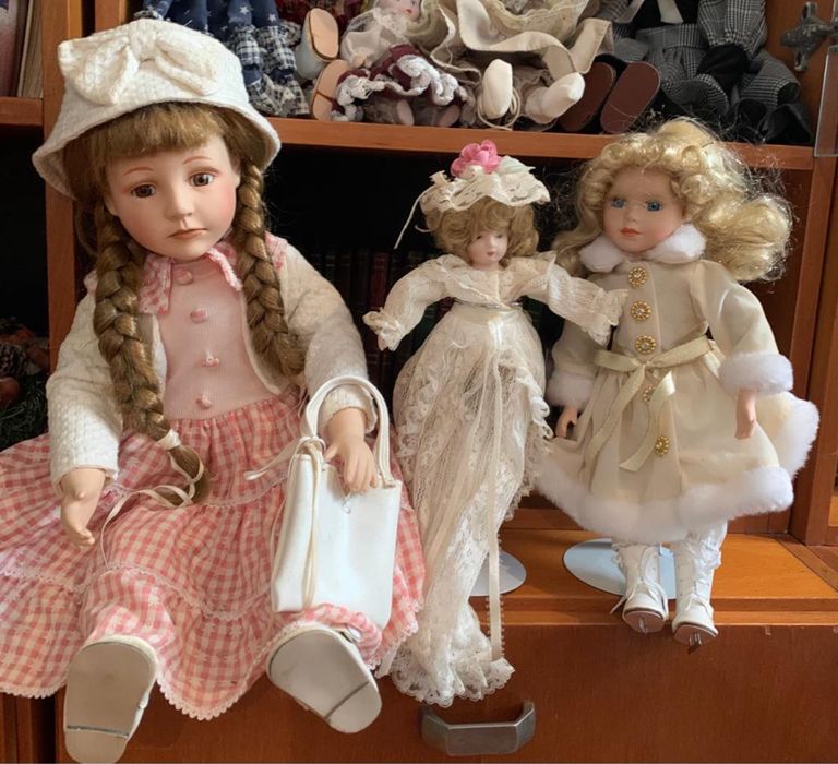 Coleção bonecas de porcelana