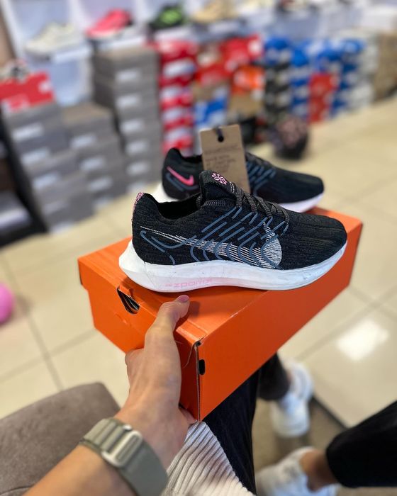 Жіночі оригінальні бігові кросівки NIKE PEGASUS TURBO NEXT DM3414-004