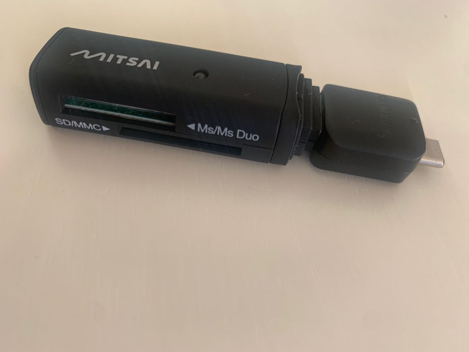 NIKON máquina fotográfica