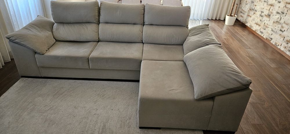 Sofá com chaise longue 2.70 cumprimento x 1.80 largura