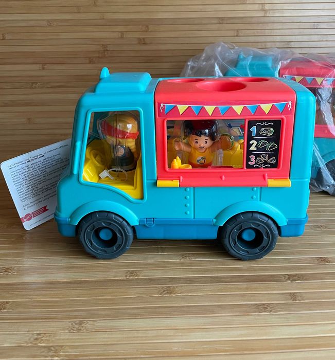 Фуд-фургон Fisher-Price Little People Serve It Up Food Truck GTT73