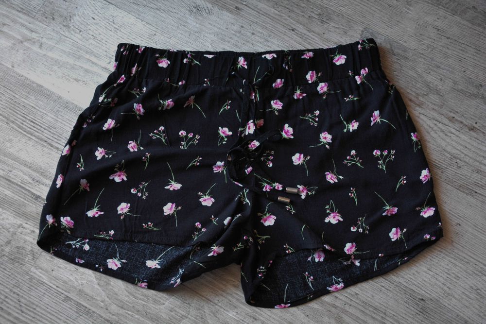 spodenki SINSAY r. XXS (32)