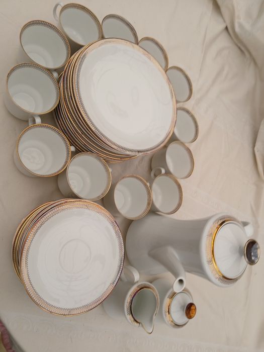 Serwis na 12 osób porcelana BAVARIA Johann Jeltmann Vohenstrauß