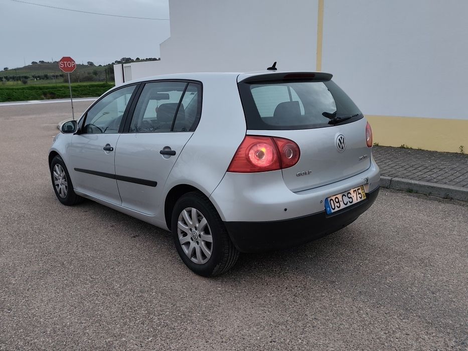 VW Golf V 2.0 TDI Topo de Gama • Teto Abrir • Bola de Reboque • 319 00
