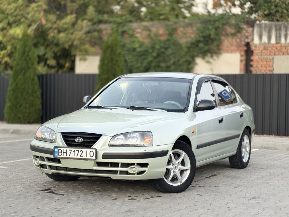 Hyundai Elantra 1.6 бензин