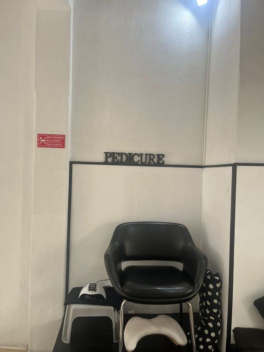 Gabinete Salão de cabeleireiro ,sala de estética,tratamentos,salão de cabeleireiro