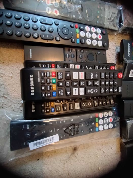Comandos originais TV novos