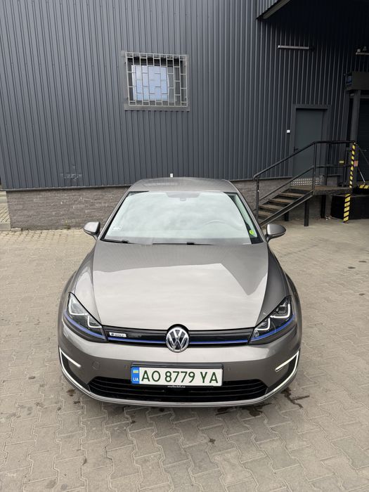 Volkswagen e-Golf 2014 – електрокар у відмінному стані, пробіг 116 км