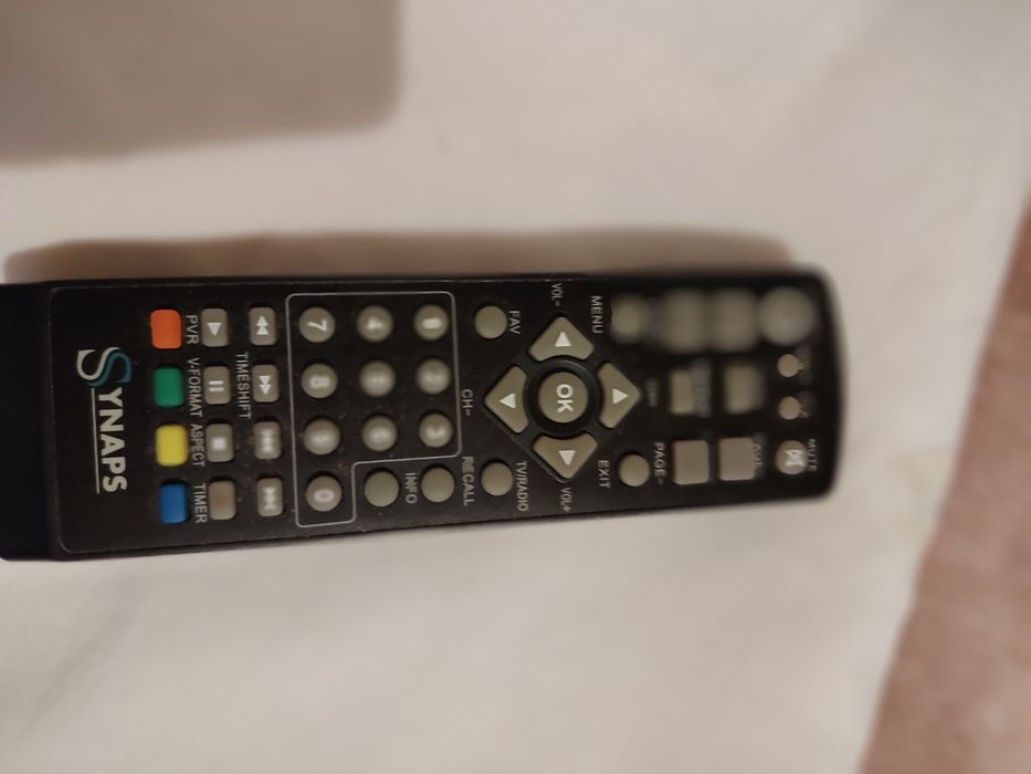 Czarny pilot Synaps.