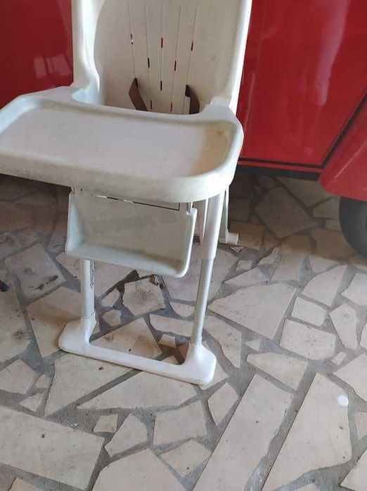 cadeira de criança,  com 3 posições, baixo,médio,alto