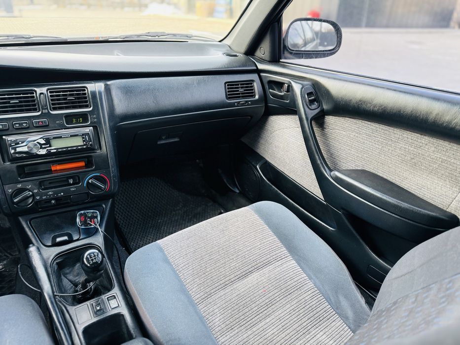 Продам Toyota Carina