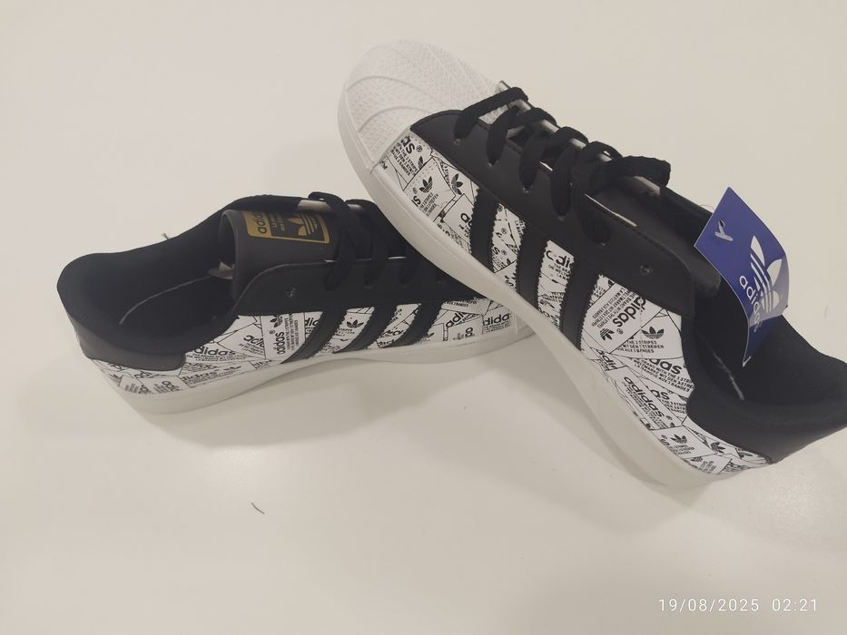 Adidas superstar