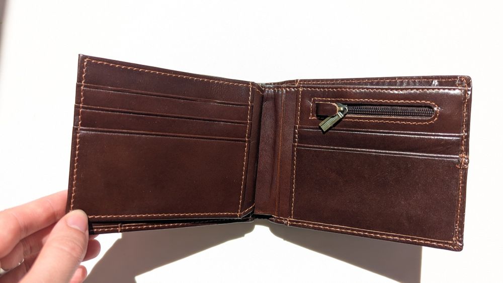 Чоловічий шкіряний гаманець