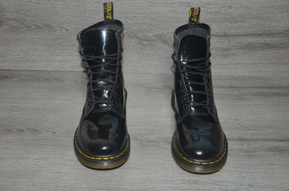 Продам черевики шкіряні Фирма DR.MARTENS