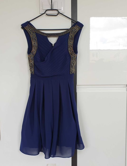 Granatowa rozkloszowana sukienka, TFNC London, rozmiar s