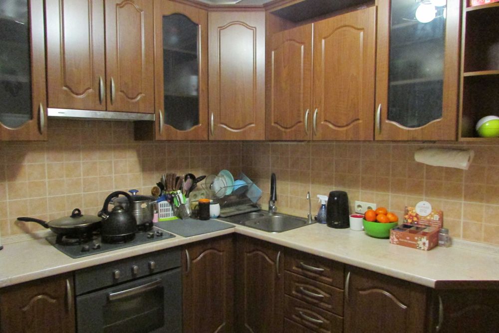 Найближчі ст. метро Мінська, Героїв Дніпра. вул. Полярна 3