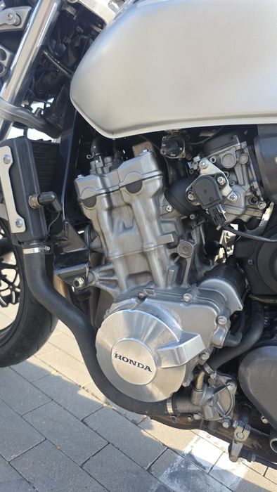Honda Hornet CB 600 F 2003 в отличном состоянии